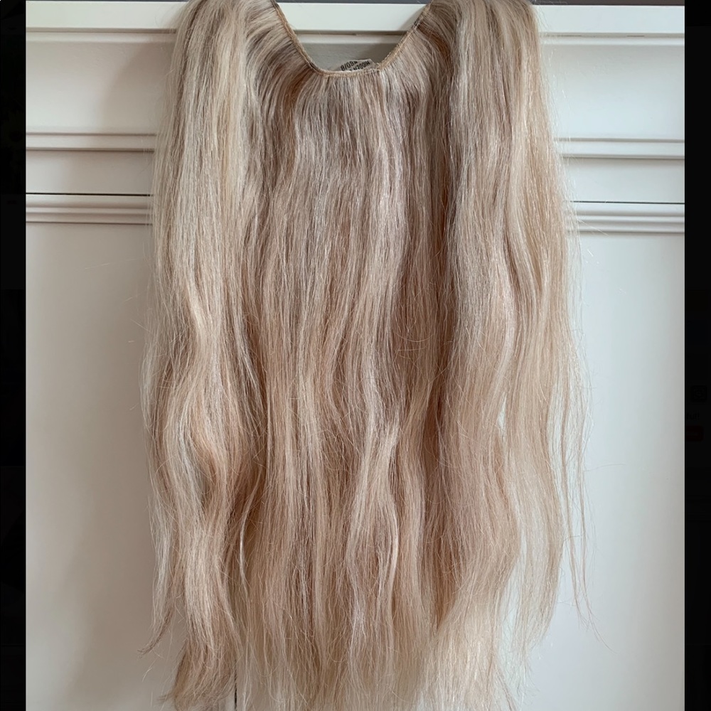 Halo style Hidden Crown Extensions 20”.